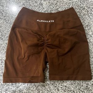 Alphalete Amplify short